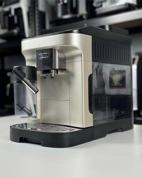 Вживана кавомашина Delonghi Magnifica EVO ECAM 290.61.TB 29061TB фото
