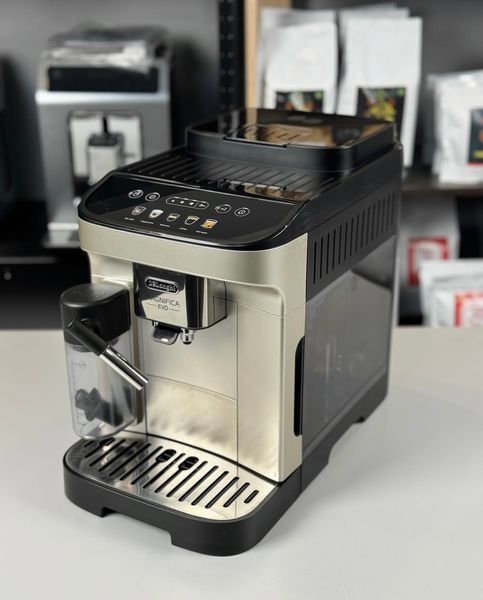 Вживана кавомашина Delonghi Magnifica EVO ECAM 290.61.TB 29061TB фото