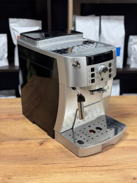 Вживана кавомашина Delonghi Magnifica S ECAM 22.110.SB 22.110.SB фото