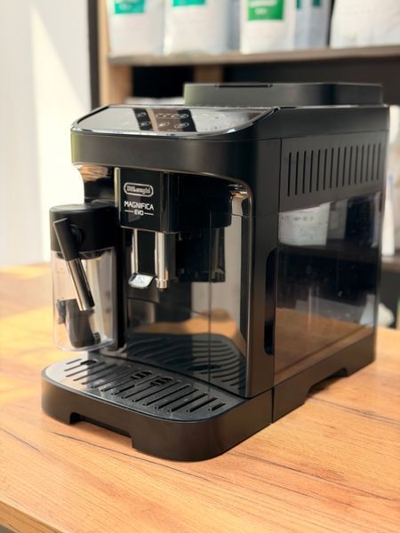 Вживана кавомашина Delonghi Magnifica EVO ECAM 263.52.B 26352 фото