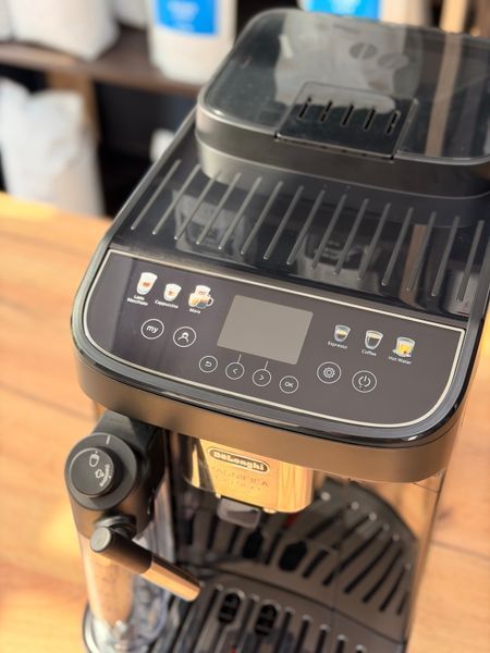 Вживана кавомашина Delonghi Magnifica EVO NEXT ECAM 310.60.B 31060B фото