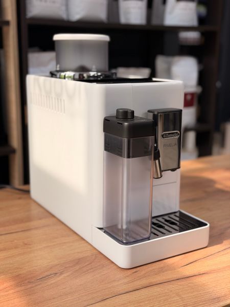 Вживана кавомашина Delonghi Rivelia EXAM 440.55.W 44055W фото