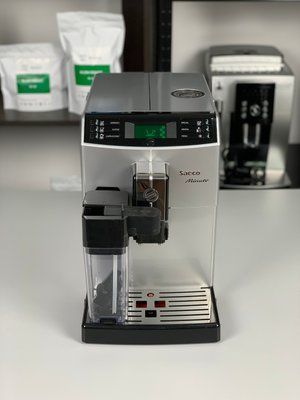 Вживана кавомашина Saeco Minuto Cappuccino 8760 фото